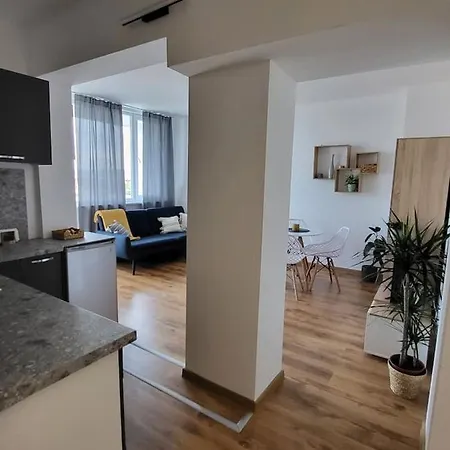 Sisi Art Apartment *